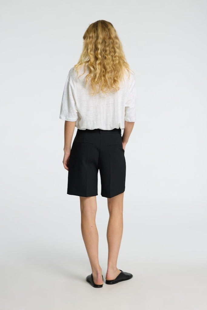 Vilja Linen Ss Tee Bright White | Topper | Smuk - Dameklær på nett