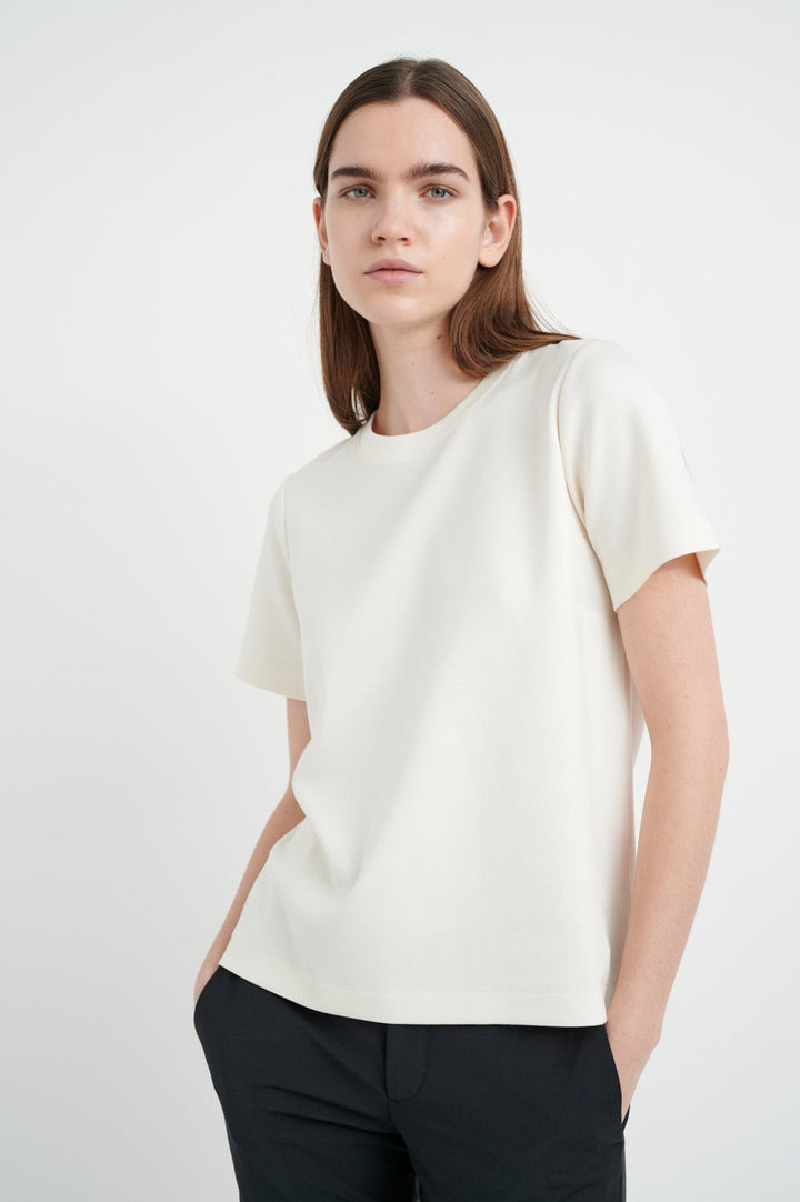 Vincentiw Karmen T-Shirt Whisper White | Topper | Smuk - Dameklær på nett