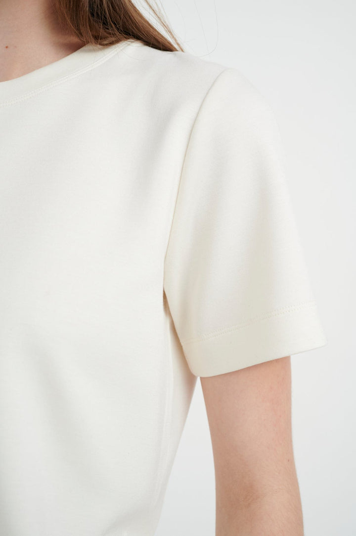 Vincentiw Karmen T-Shirt Whisper White | Topper | Smuk - Dameklær på nett
