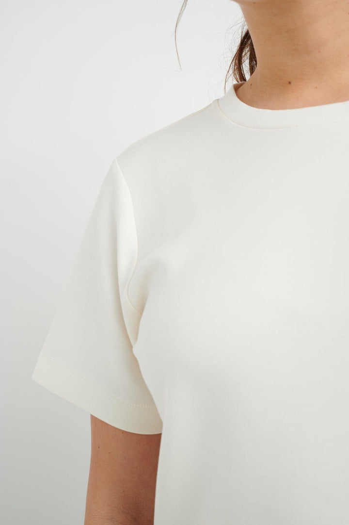 Vincentiw Karmen T-Shirt Whisper White | Topper | Smuk - Dameklær på nett
