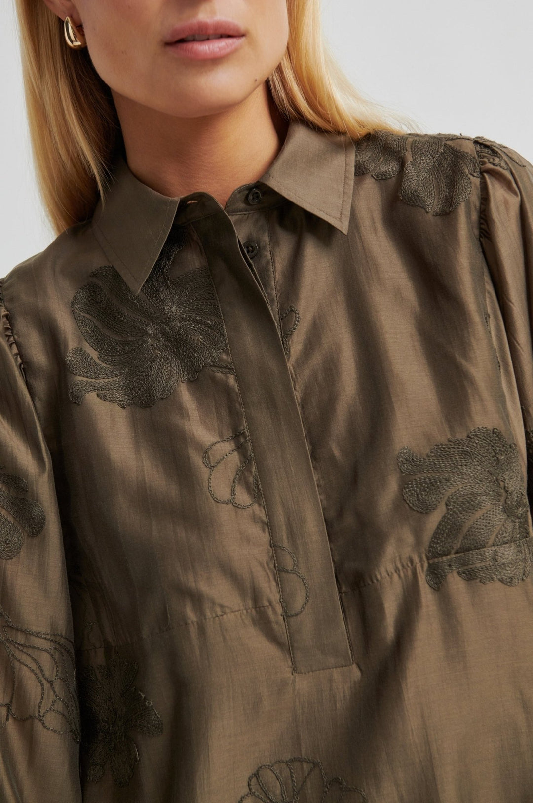 Vira Dress Tarmac | Kjoler | Smuk