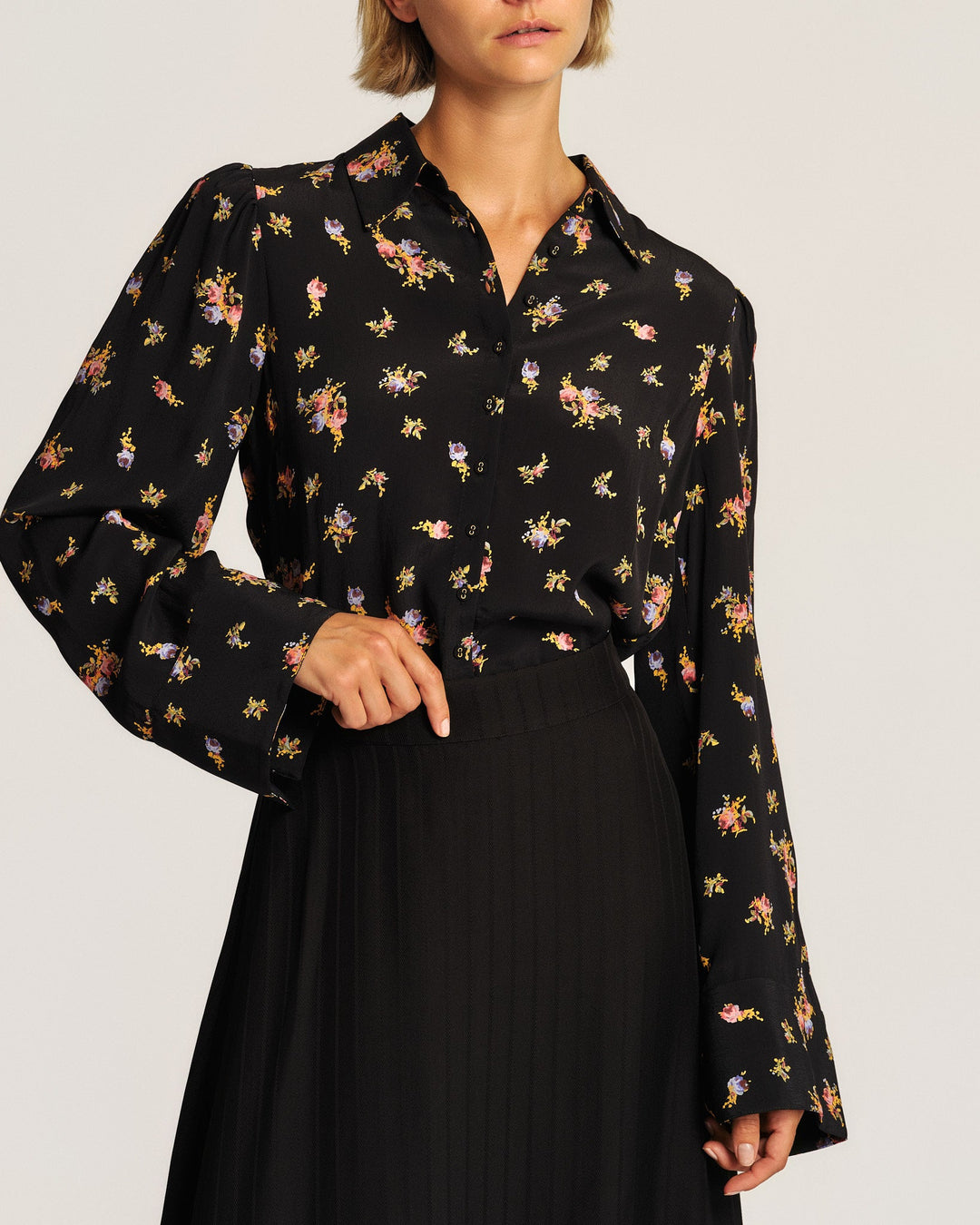 Viscose Blouse Midnight Flowers | Skjorter og bluser | Smuk