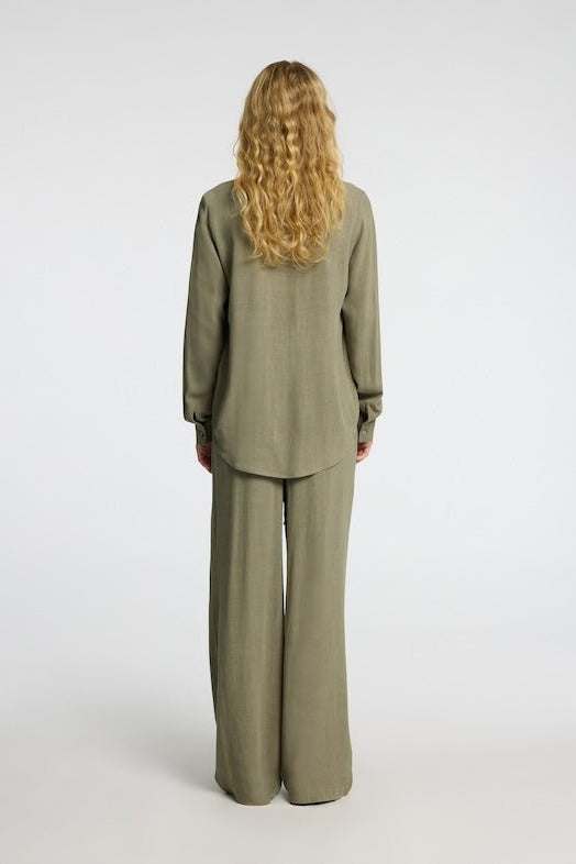 Viva Ls Sun Shirt Vetiver | Skjorter og bluser | Smuk - Dameklær på nett