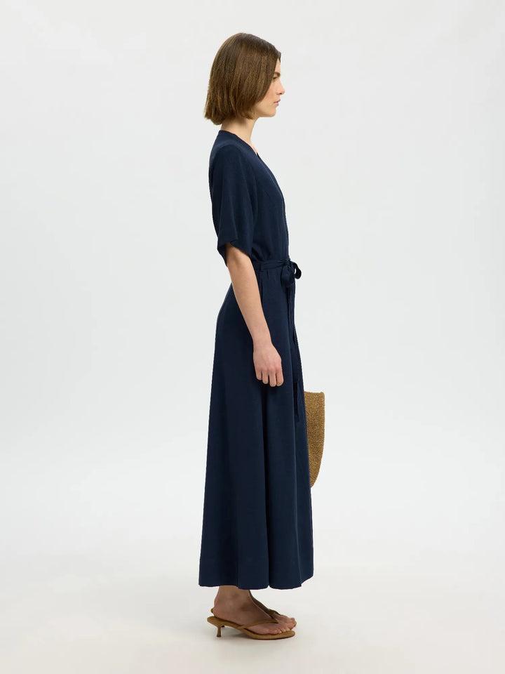 Viva Regular Linen Blend Dress Dark Sapphire | Kjoler | Smuk