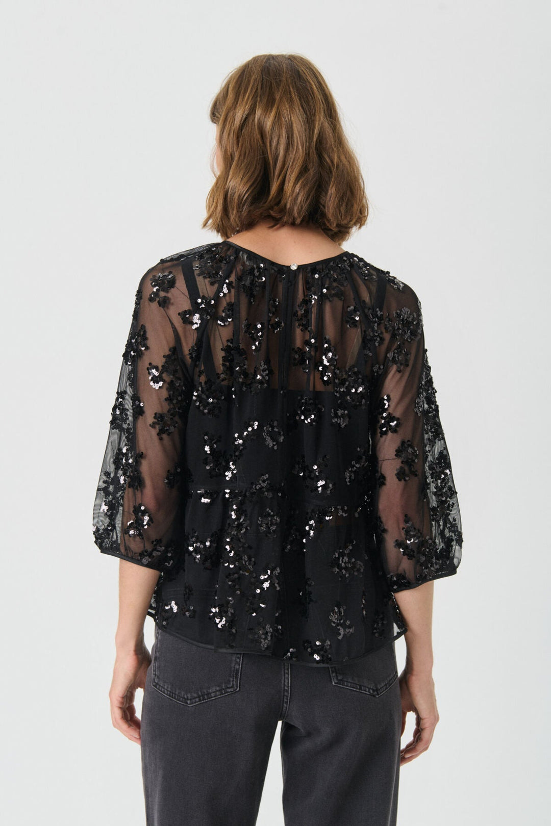 Vivan Blouse Black Sequins On Mesh | Skjorter og bluser | Smuk - Dameklær på nett