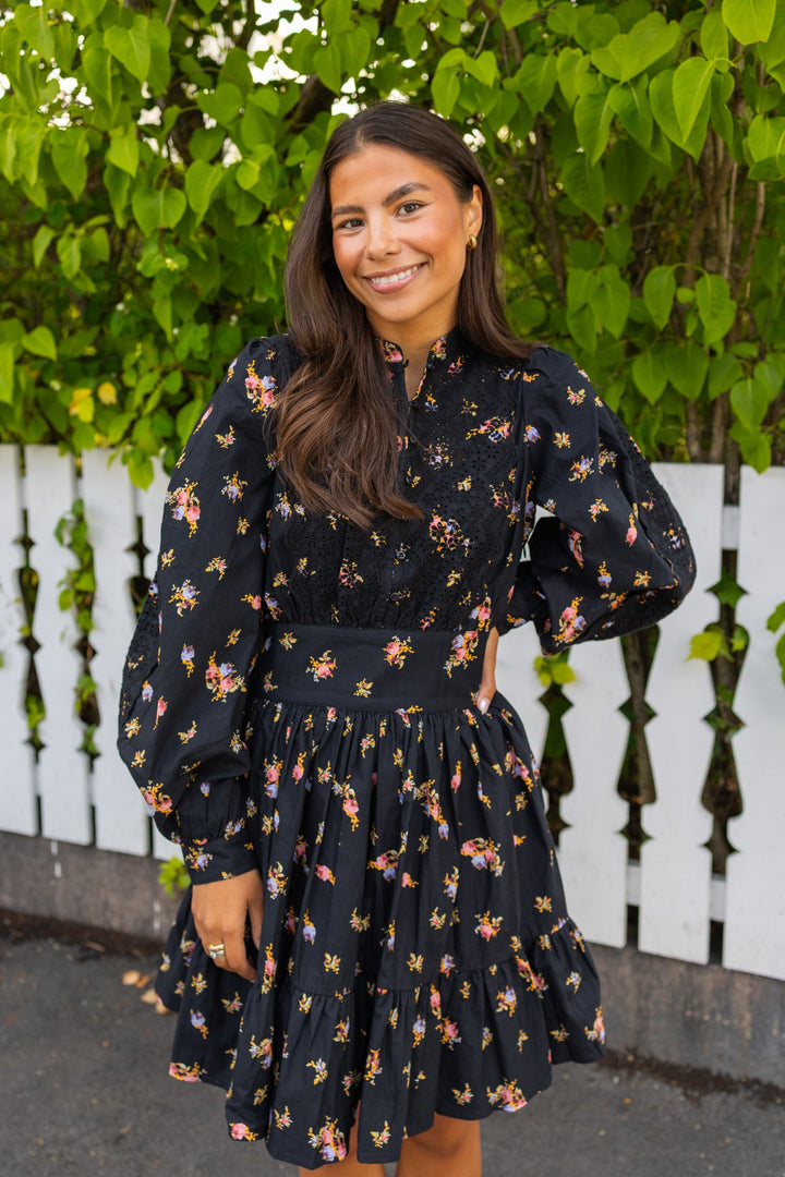 Winter Cotton Mini Dress Petite Flowers | Kjoler | Smuk