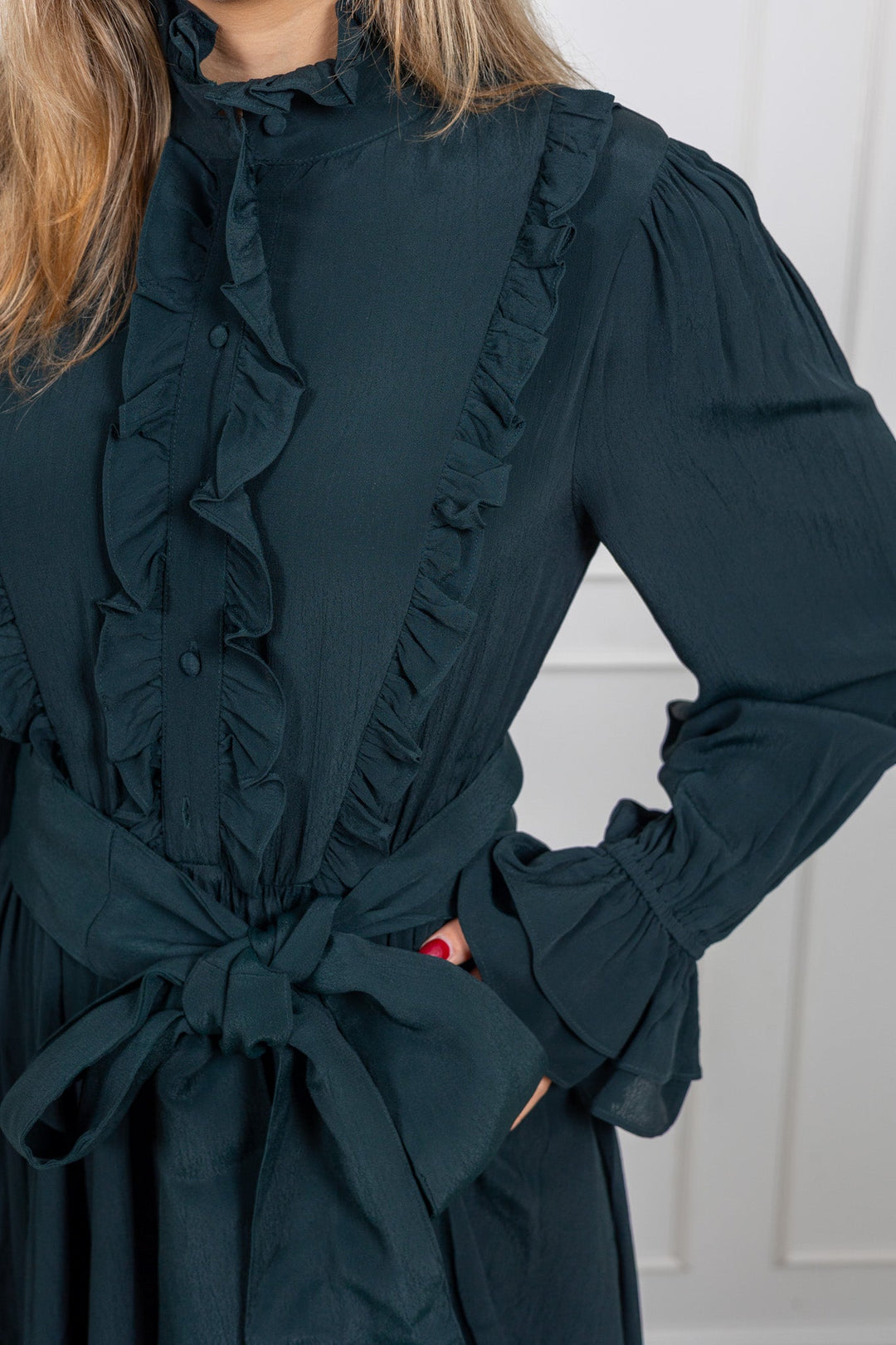 Wow Party Frill Dress Dark Green | Kjoler | Smuk - Dameklær på nett