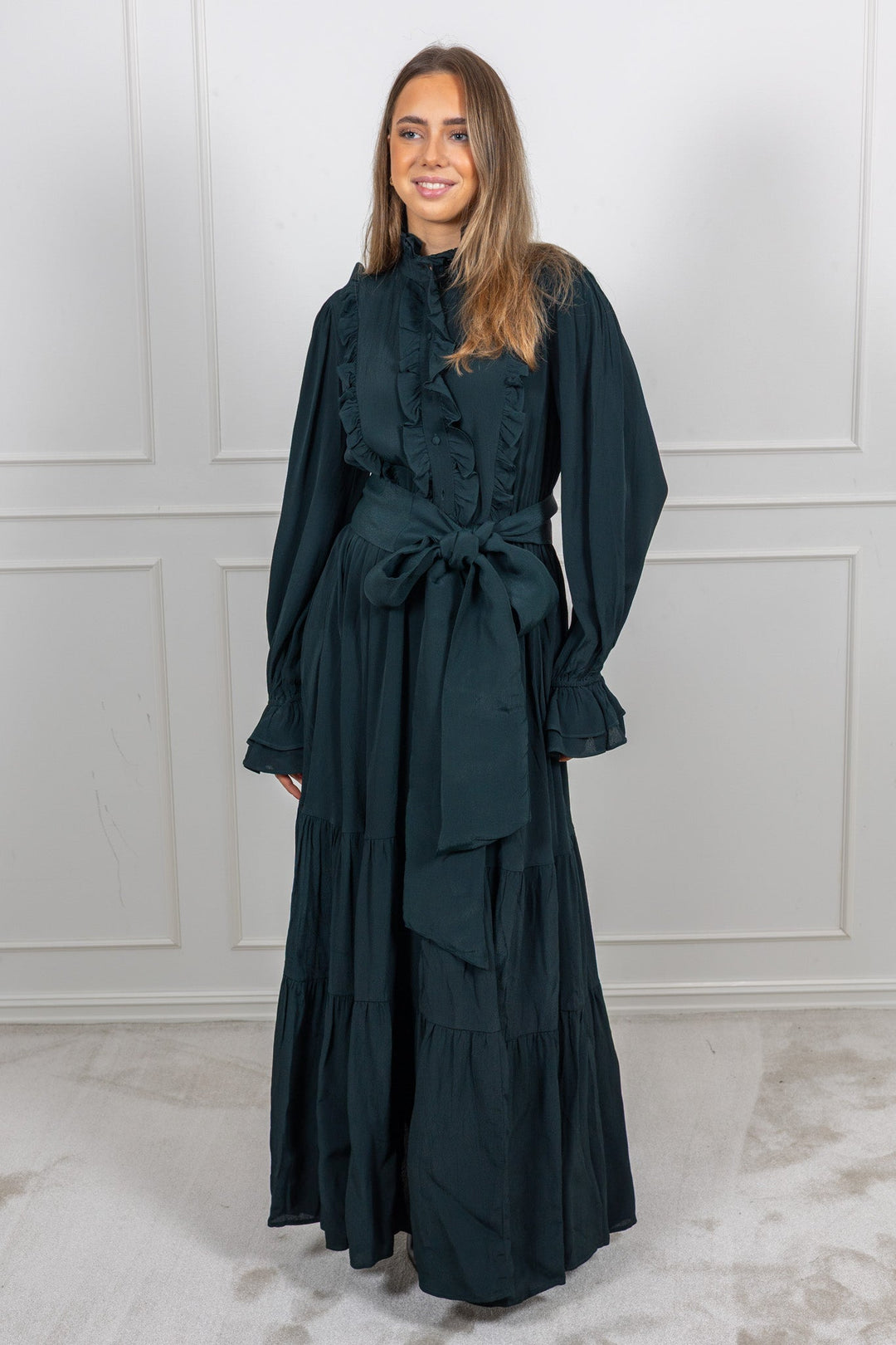 Wow Party Frill Dress Dark Green | Kjoler | Smuk - Dameklær på nett