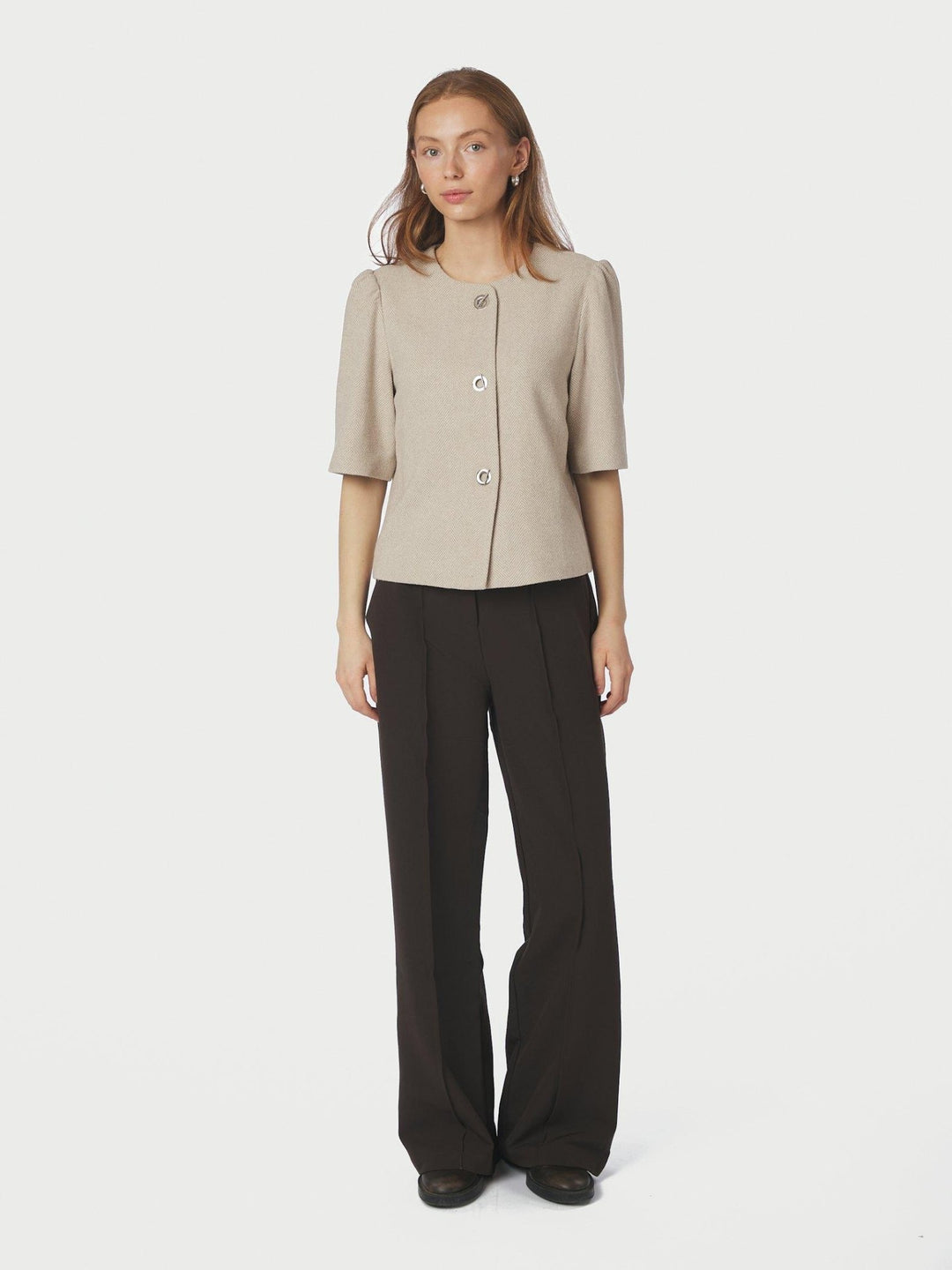 Xanthe Light Herringbone Blazer Sand | Blazer | Smuk