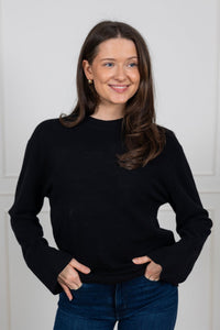 Yasemilie O-Neck Knit Pullover Black