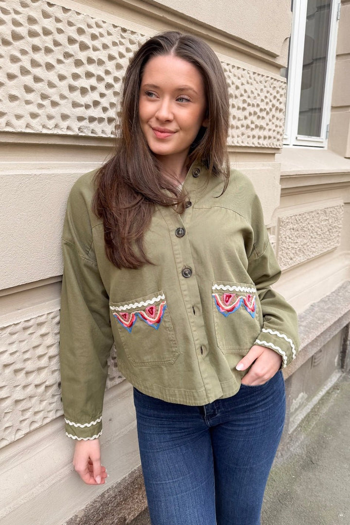 Yasmirra Embroidered Jacket Capulet Olive | Yttertøy | Smuk - Dameklær på nett