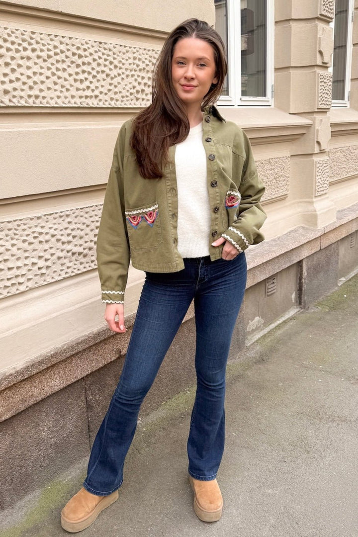 Yasmirra Embroidered Jacket Capulet Olive | Yttertøy | Smuk - Dameklær på nett