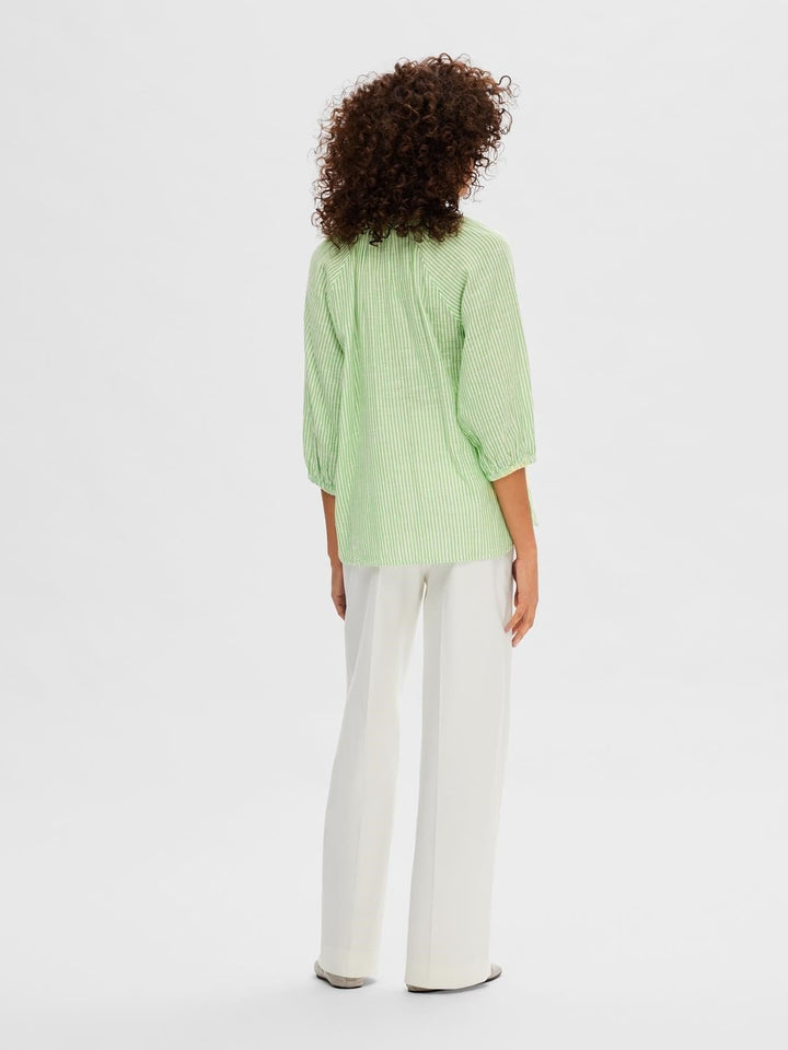 Alberta 3/4 Stripe Shirt Snow White Classic Green Stripes | Skjorter og bluser | Smuk - Dameklær på nett