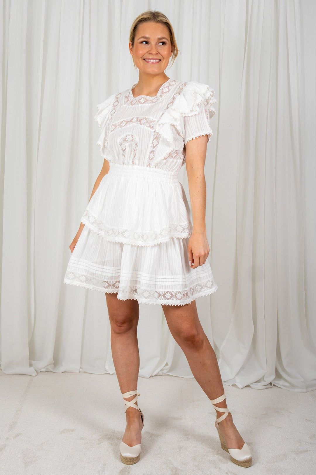 Alexa Dress White | Kjoler | Smuk - Dameklær på nett
