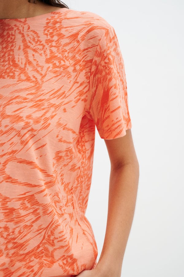 Almaiw Print Tshirt - Cantaloupe Big Abstract Butter | Topper | Smuk - Dameklær på nett