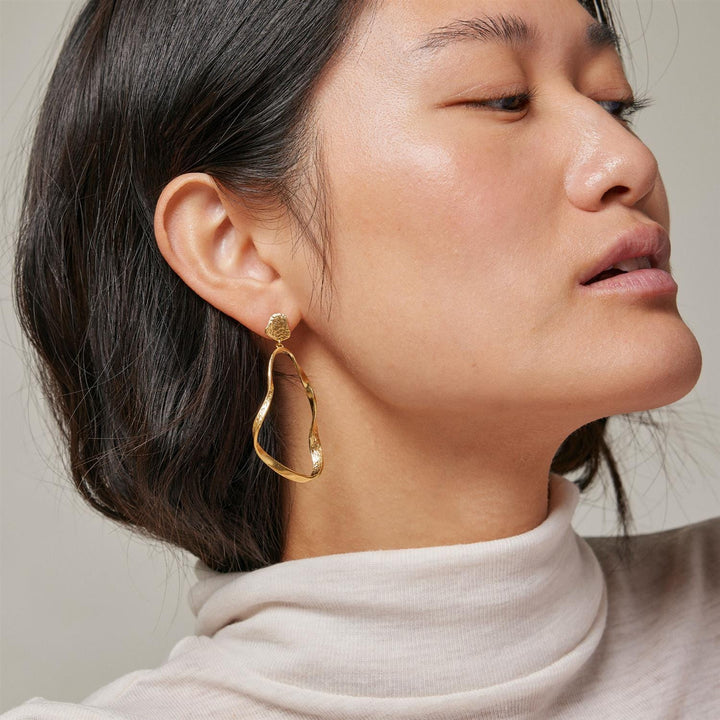 Aloma Large Earrings Gold | Accessories | Smuk - Dameklær på nett
