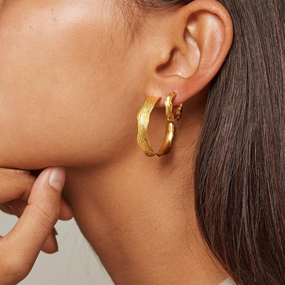 Ane Large Earrings Gold | Accessories | Smuk - Dameklær på nett