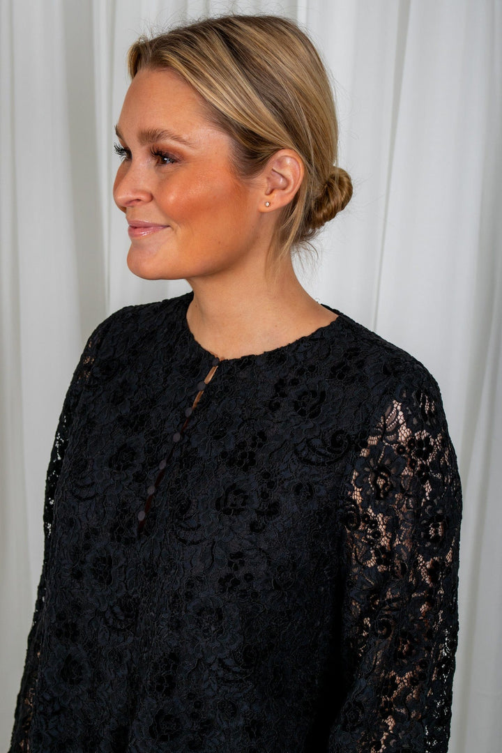 Aria Dress Black Lace | Kjoler | Smuk - Dameklær på nett