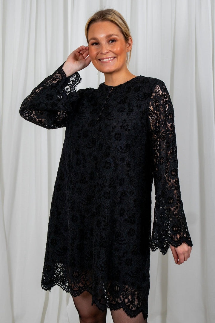 Aria Dress Black Lace | Kjoler | Smuk - Dameklær på nett