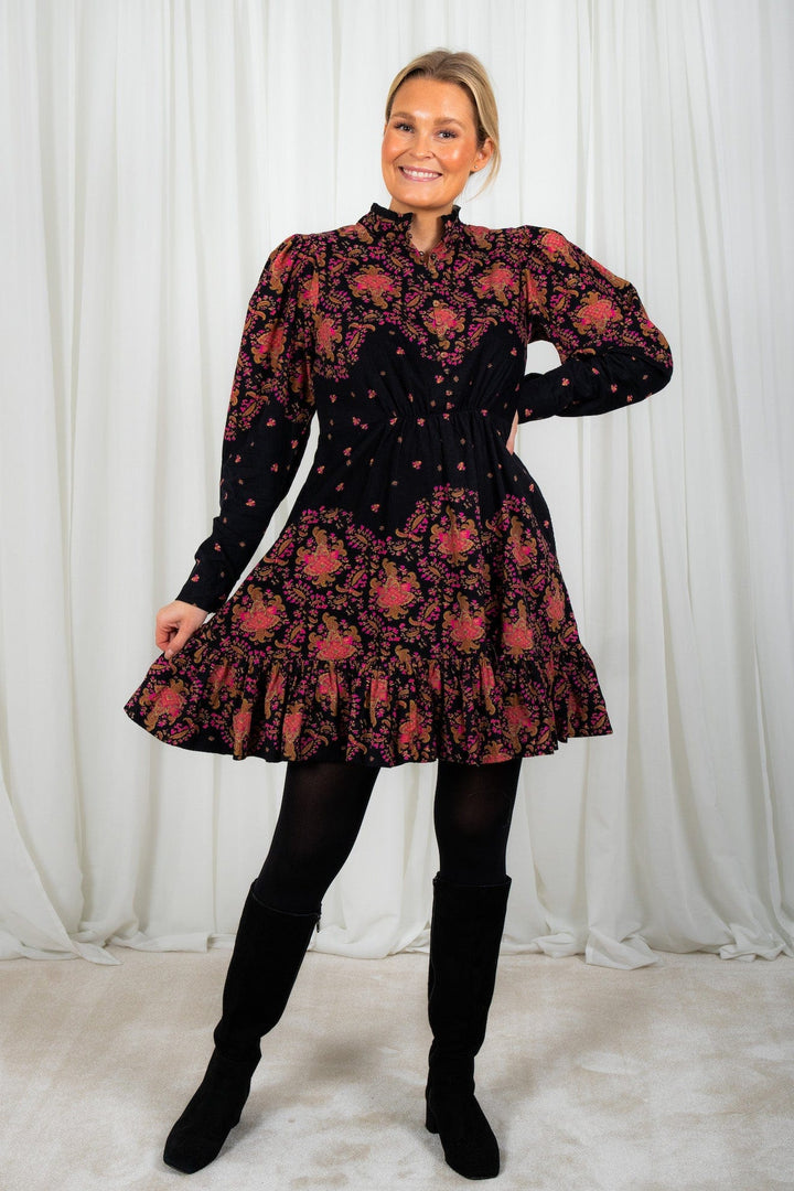 Baby Cord Mini Dress Black Paisley | Kjoler | Smuk - Dameklær på nett