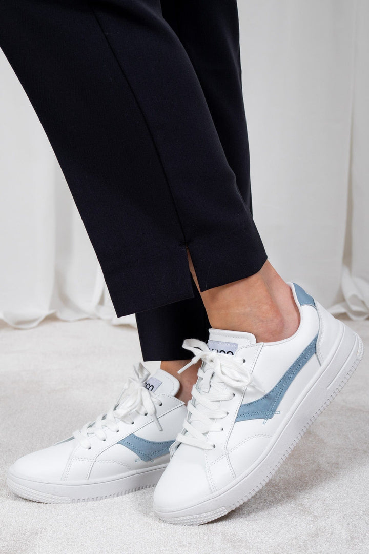 Biajune Basic Sneakers Light Blue | Sko | Smuk - Dameklær på nett