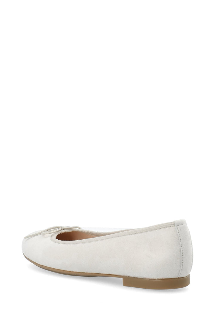 Biamadison Ballerina Suede Off White | Sko | Smuk - Dameklær på nett