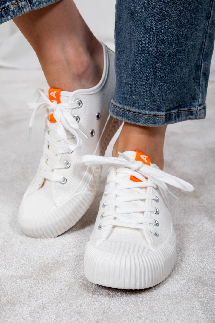 Bianina Sneaker Canvas Off White | Sko | Smuk - Dameklær på nett