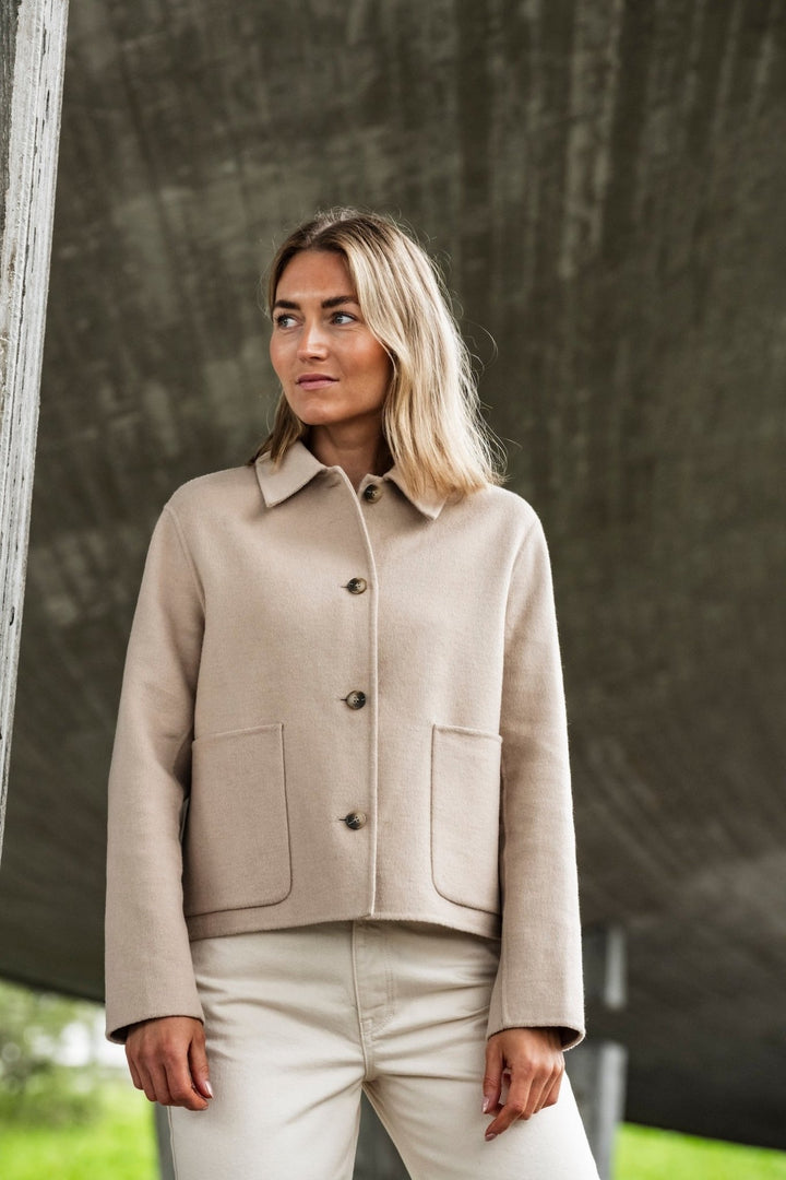Birta Handmade Jacket Humus | Yttertøy | Smuk - Dameklær på nett
