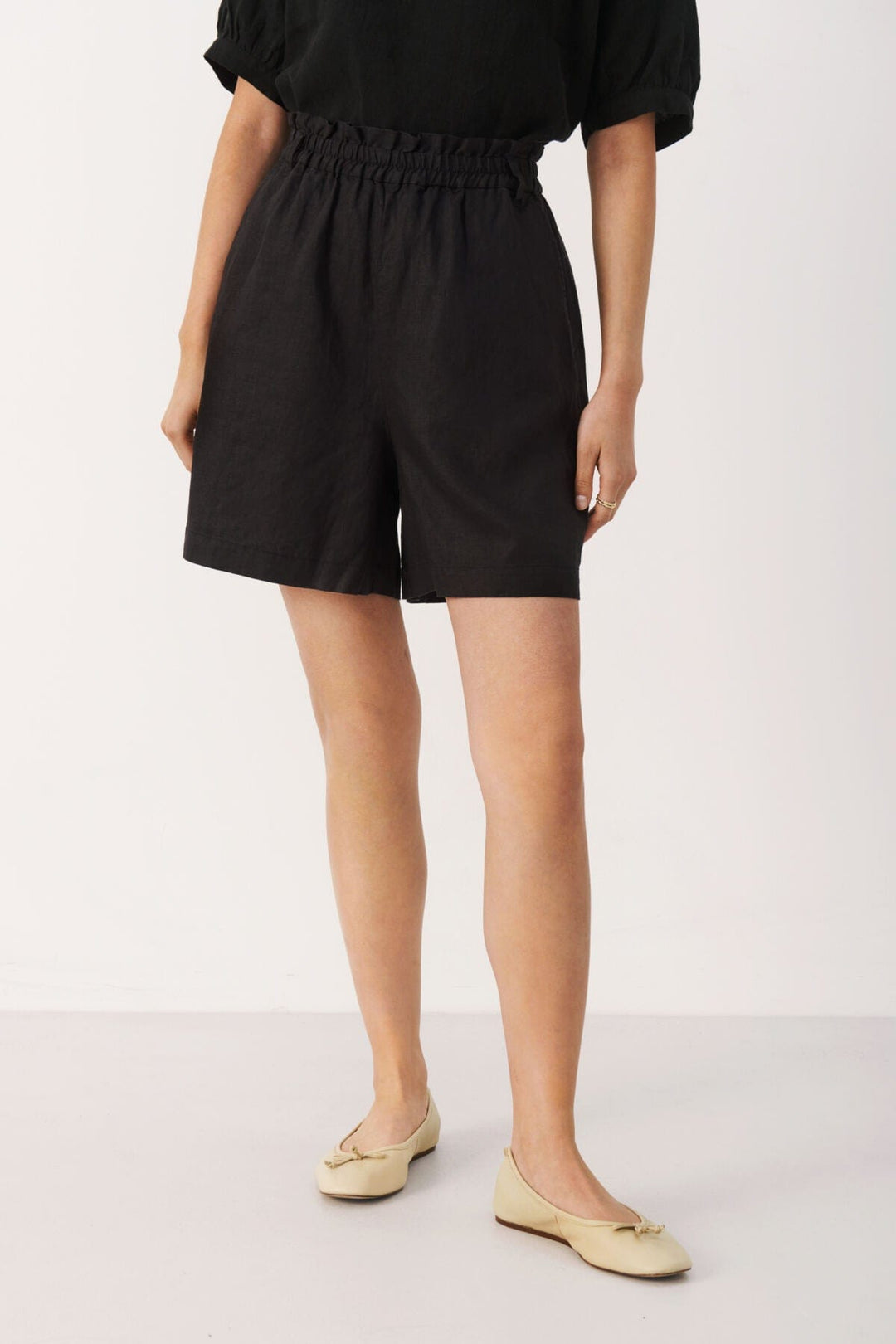 Black Arnapw Shorts | Shorts | Smuk - Dameklær på nett