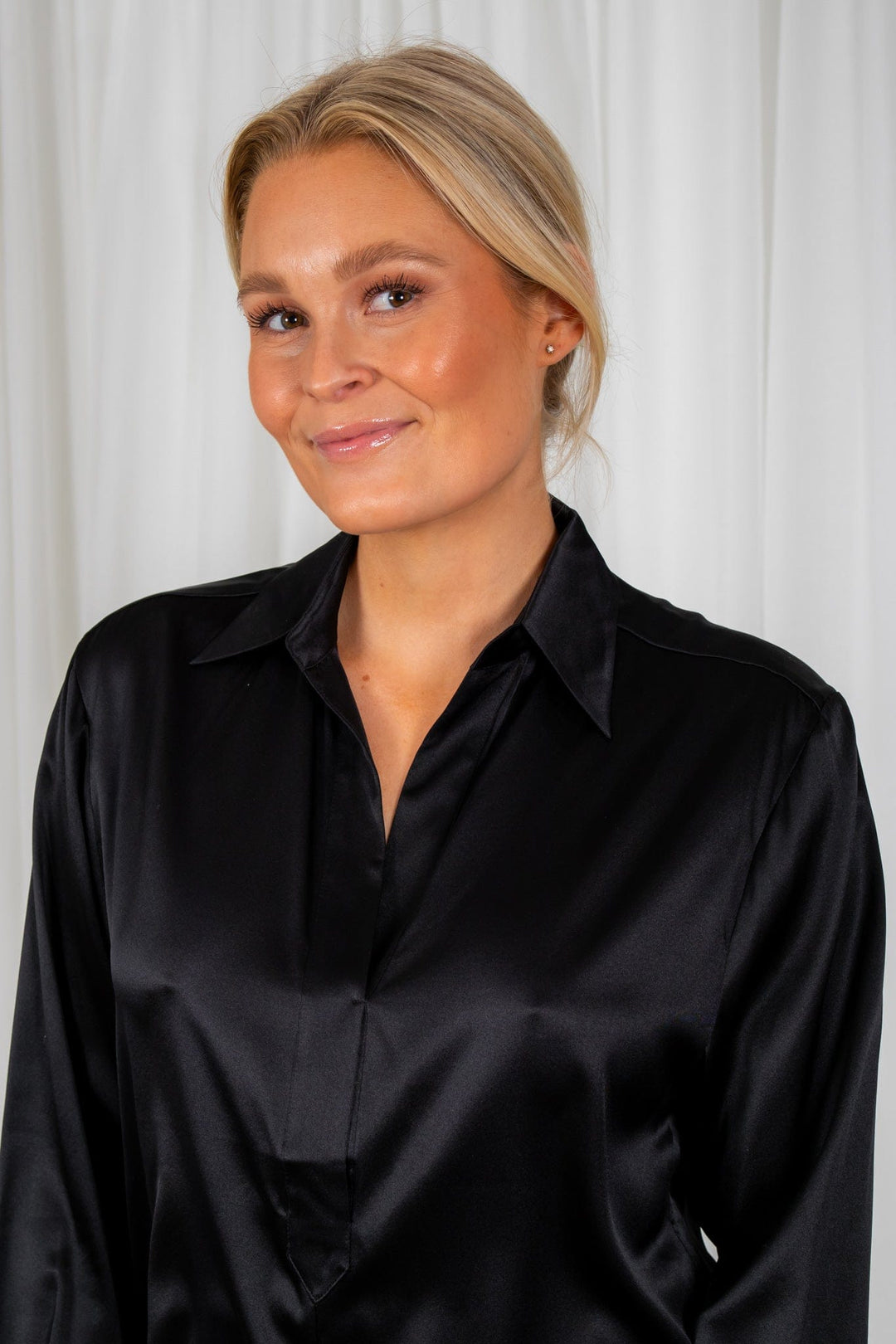 Black Hazel Blouse | Skjorter og bluser | Smuk - Dameklær på nett
