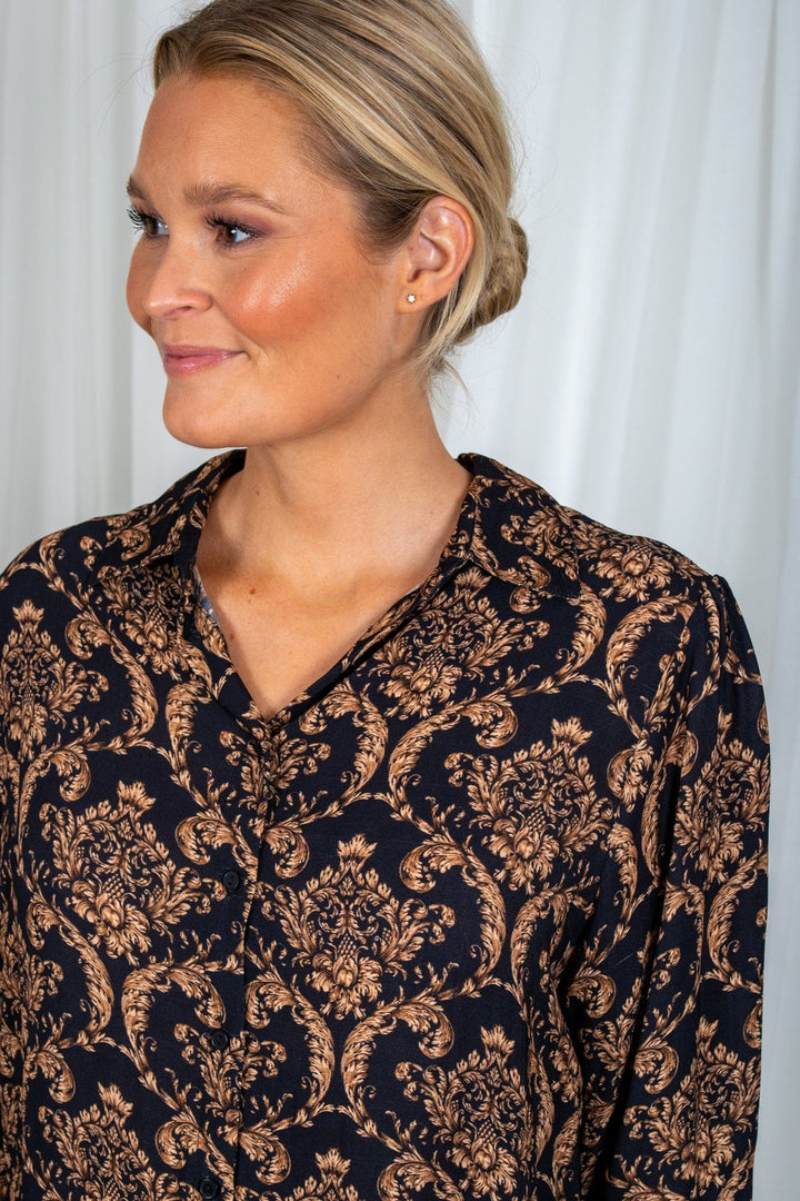 Black Iris Blouse | Skjorter og bluser | Smuk - Dameklær på nett