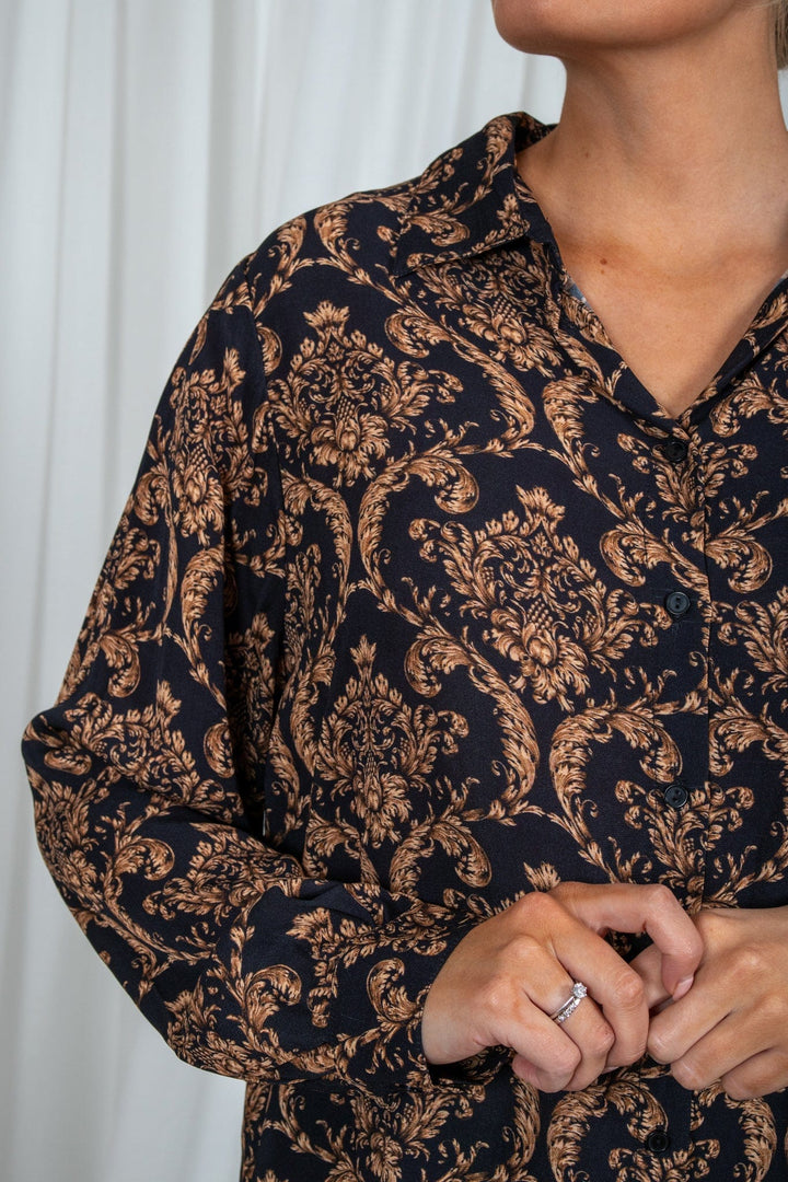 Black Iris Blouse | Skjorter og bluser | Smuk - Dameklær på nett