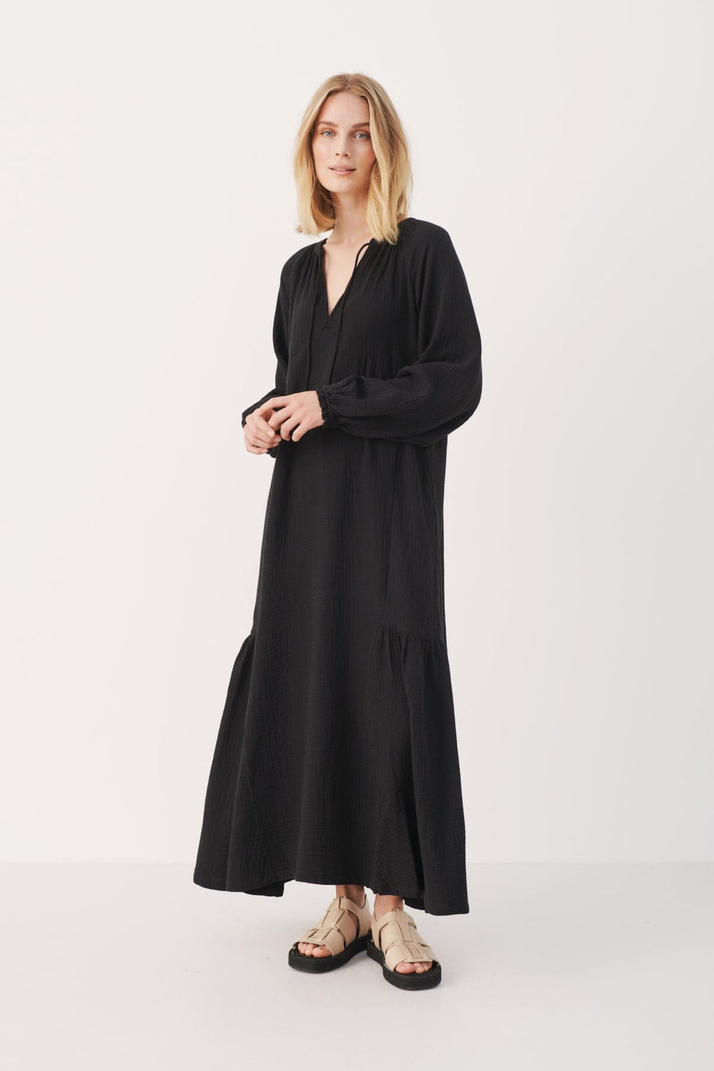 Black Oannapw Dress | Kjoler | Smuk - Dameklær på nett