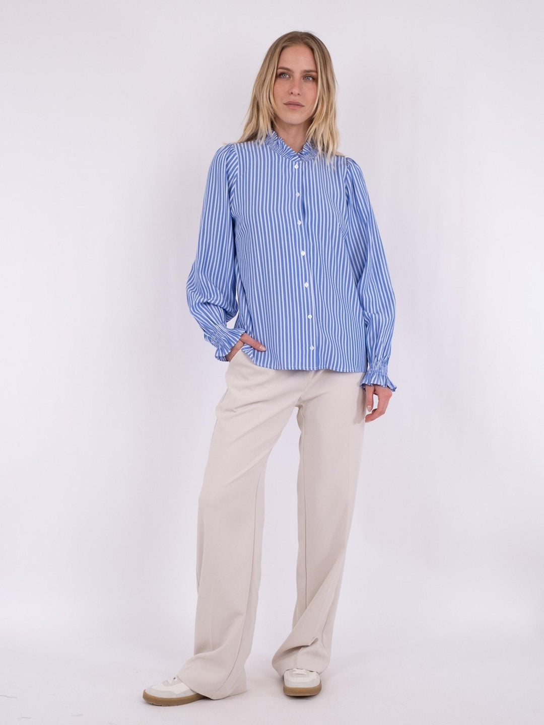 Brianna Stripe Blouse Blue | Skjorter og bluser | Smuk - Dameklær på nett
