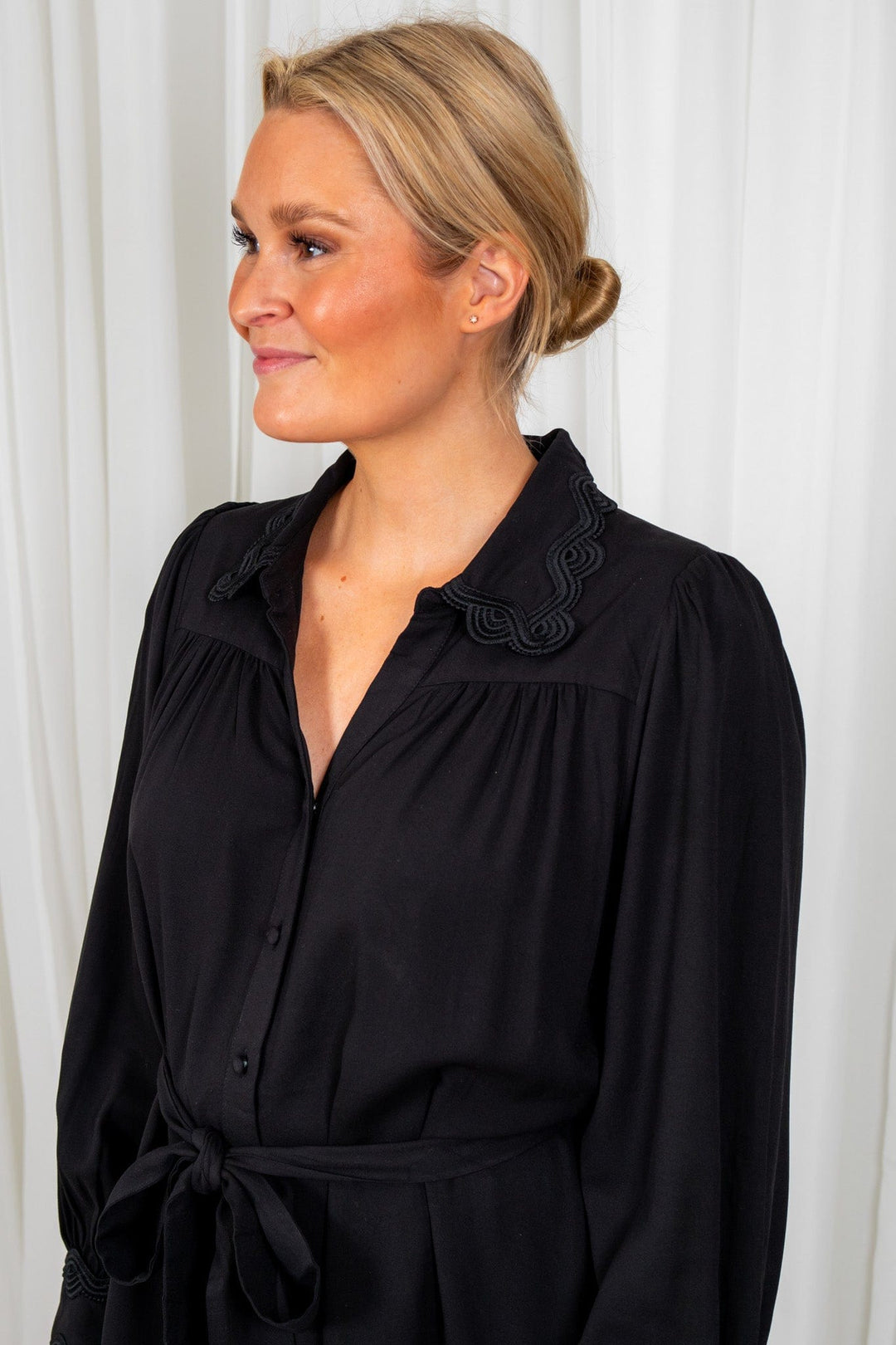 Ceylan Dress Noir | Kjoler | Smuk - Dameklær på nett