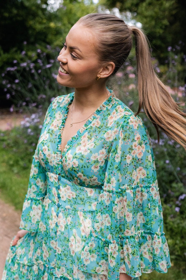 Chiffon V-Neck Dress New York Blossom | Kjoler | Smuk - Dameklær på nett