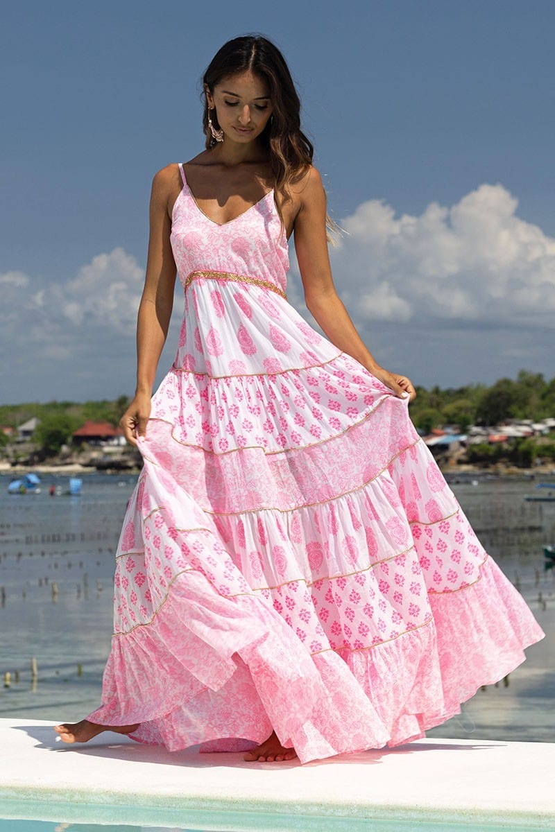 Claudia Maxi Strap Dress Neon Pink | Kjoler | Smuk - Dameklær på nett