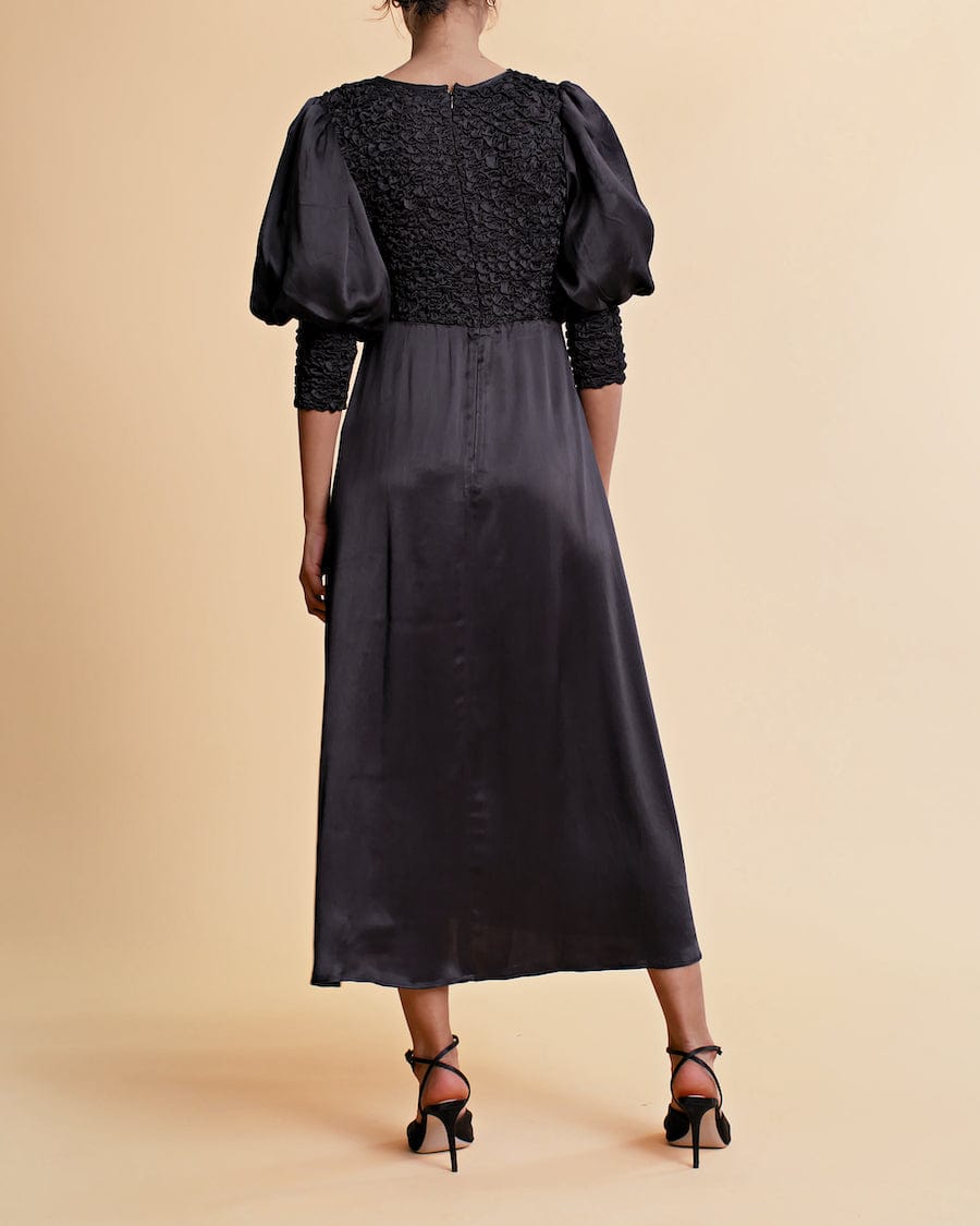 Crèpe Satin Midi Dress Black | Kjoler | Smuk - Dameklær på nett