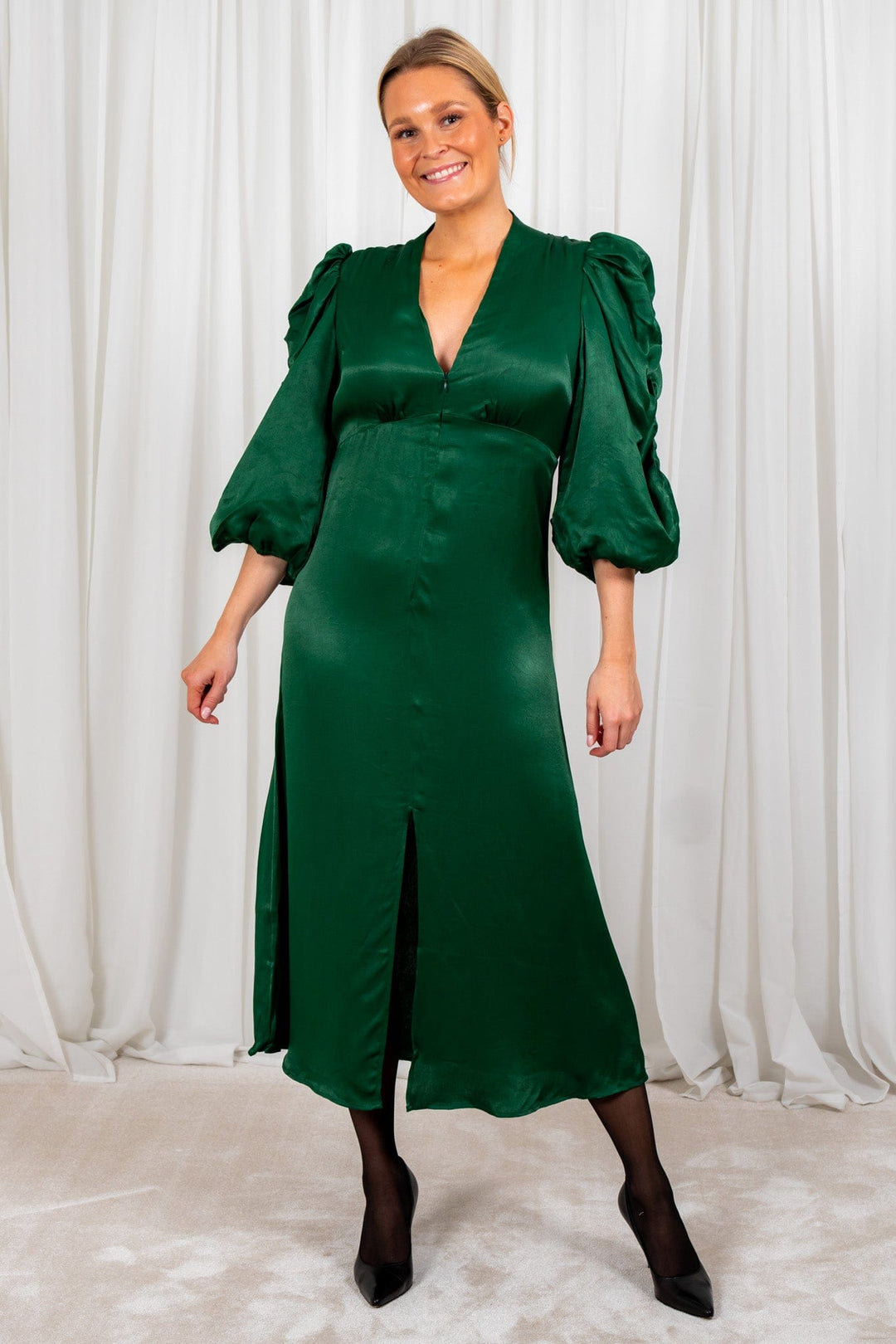 Crèpe Satin Midi Dress Emerald | Kjoler | Smuk - Dameklær på nett