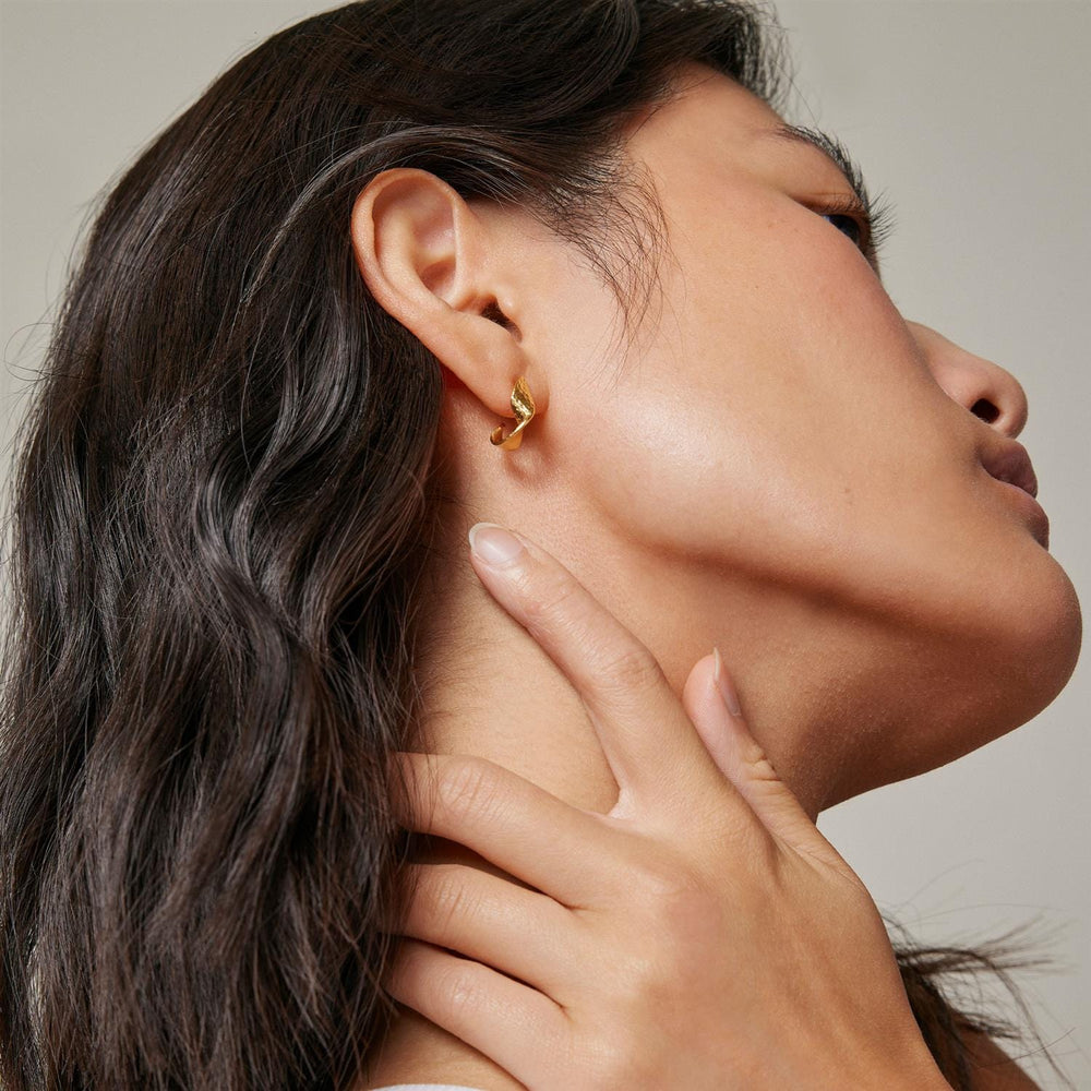 Daia Earrings Gold | Accessories | Smuk - Dameklær på nett