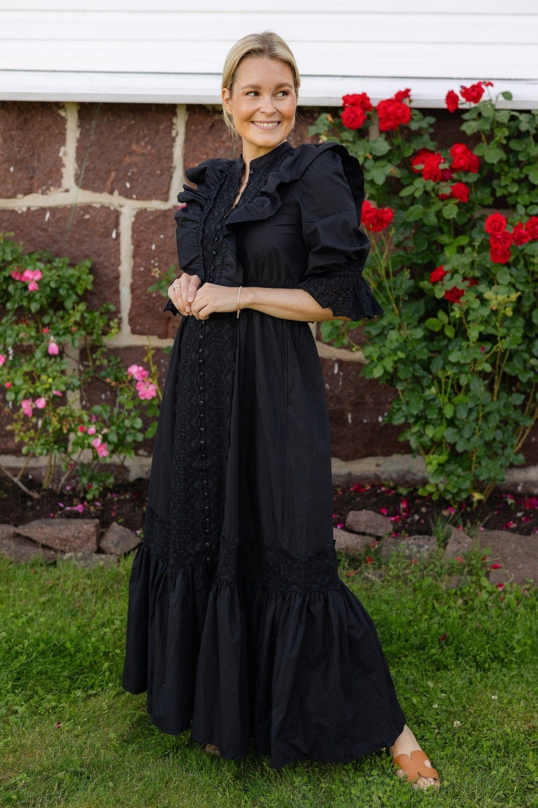 Dècorated Poplin Button Down Dress Black | Kjoler | Smuk - Dameklær på nett