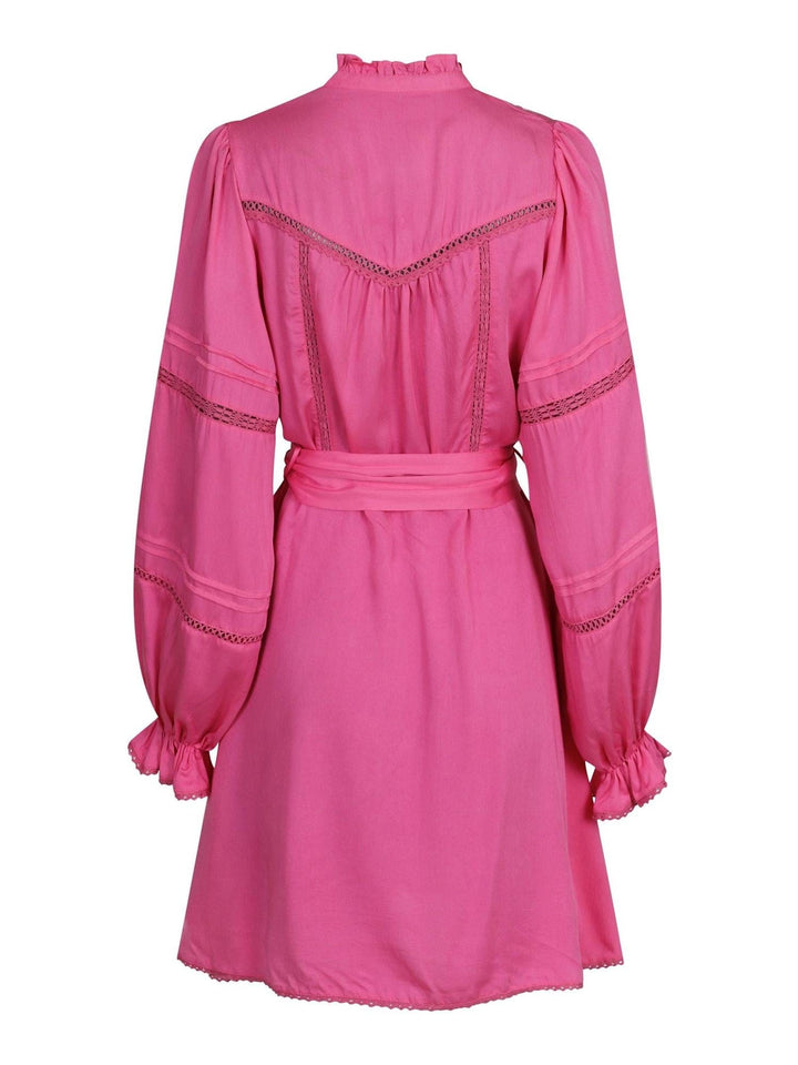 Ditte Satin Dress Pink | Kjoler | Smuk - Dameklær på nett