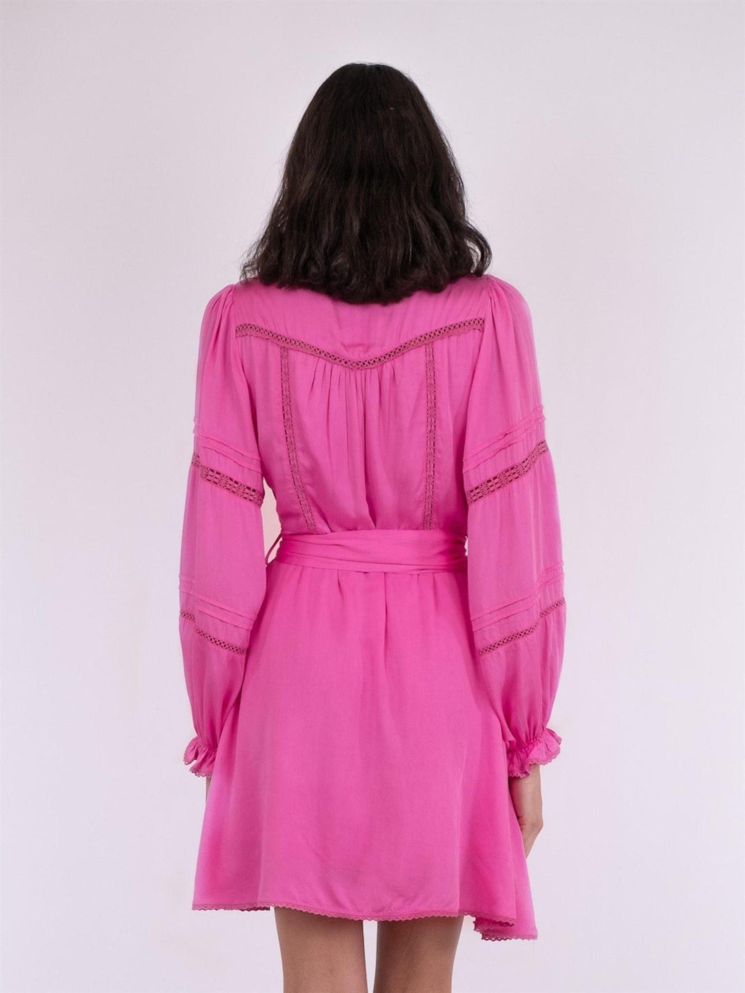 Ditte Satin Dress Pink | Kjoler | Smuk - Dameklær på nett