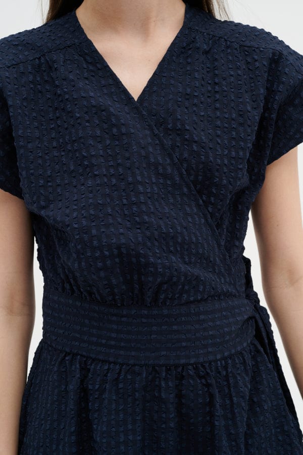 Edenaiw Wrap Dress Marine Blue | Kjoler | Smuk - Dameklær på nett