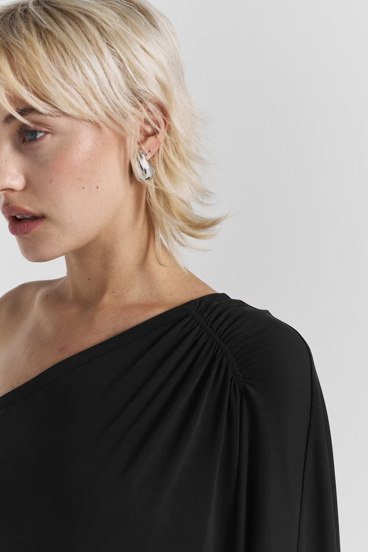 Elora Dress Black | Kjoler | Smuk - Dameklær på nett