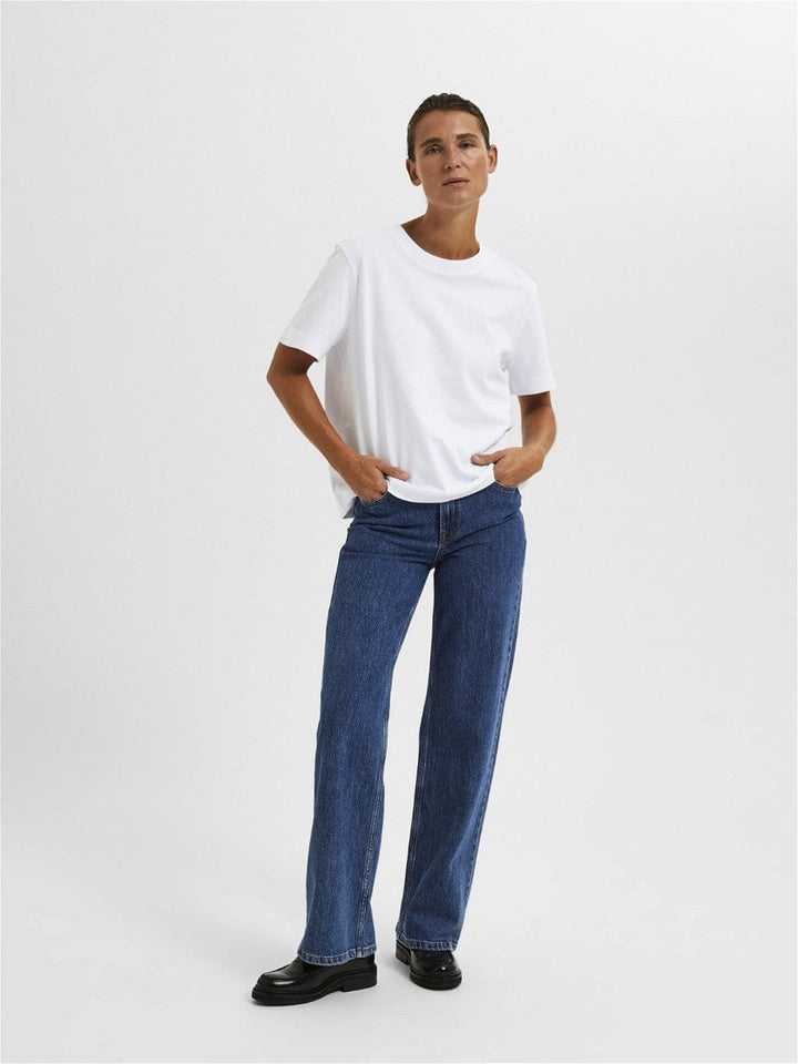 Essential Ss Boxy Tee Bright White | Topper | Smuk - Dameklær på nett