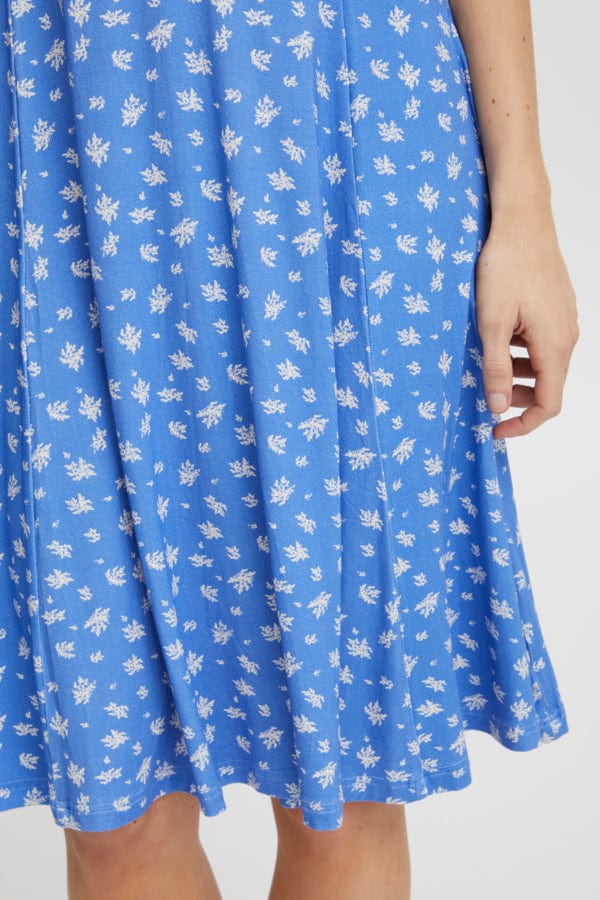 Fedot 1 Dress Ultramarine W. Flowers | Kjoler | Smuk - Dameklær på nett