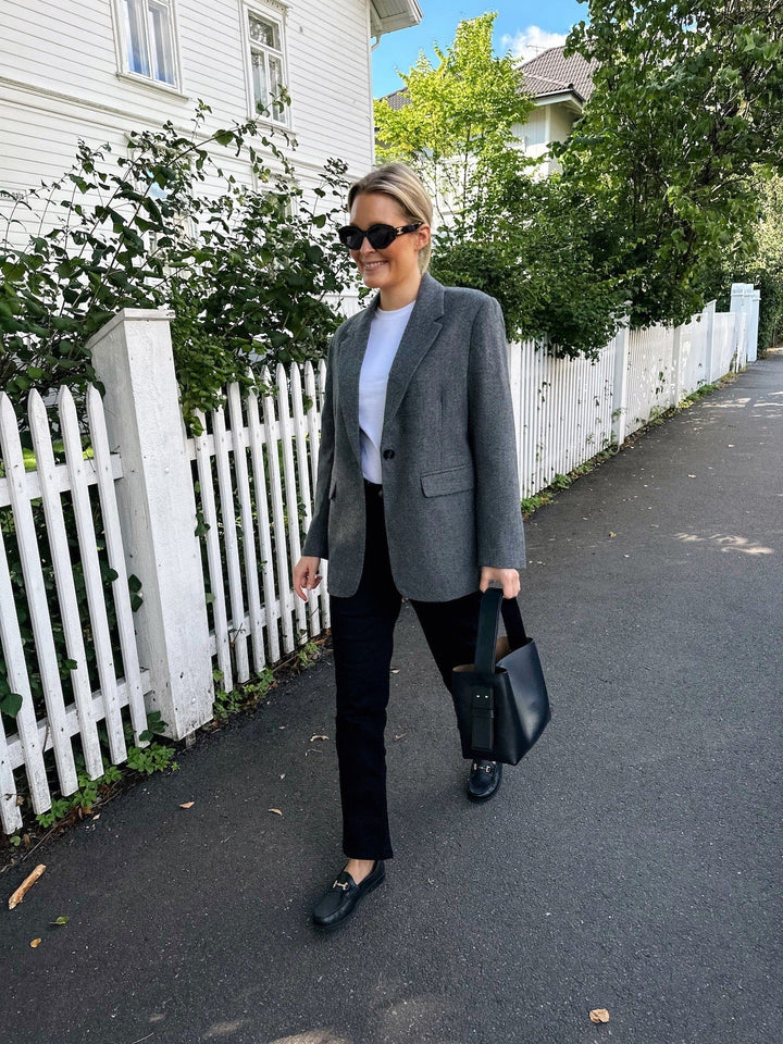 Gaby Structure Blazer Dark Grey | Blazer | Smuk - Dameklær på nett