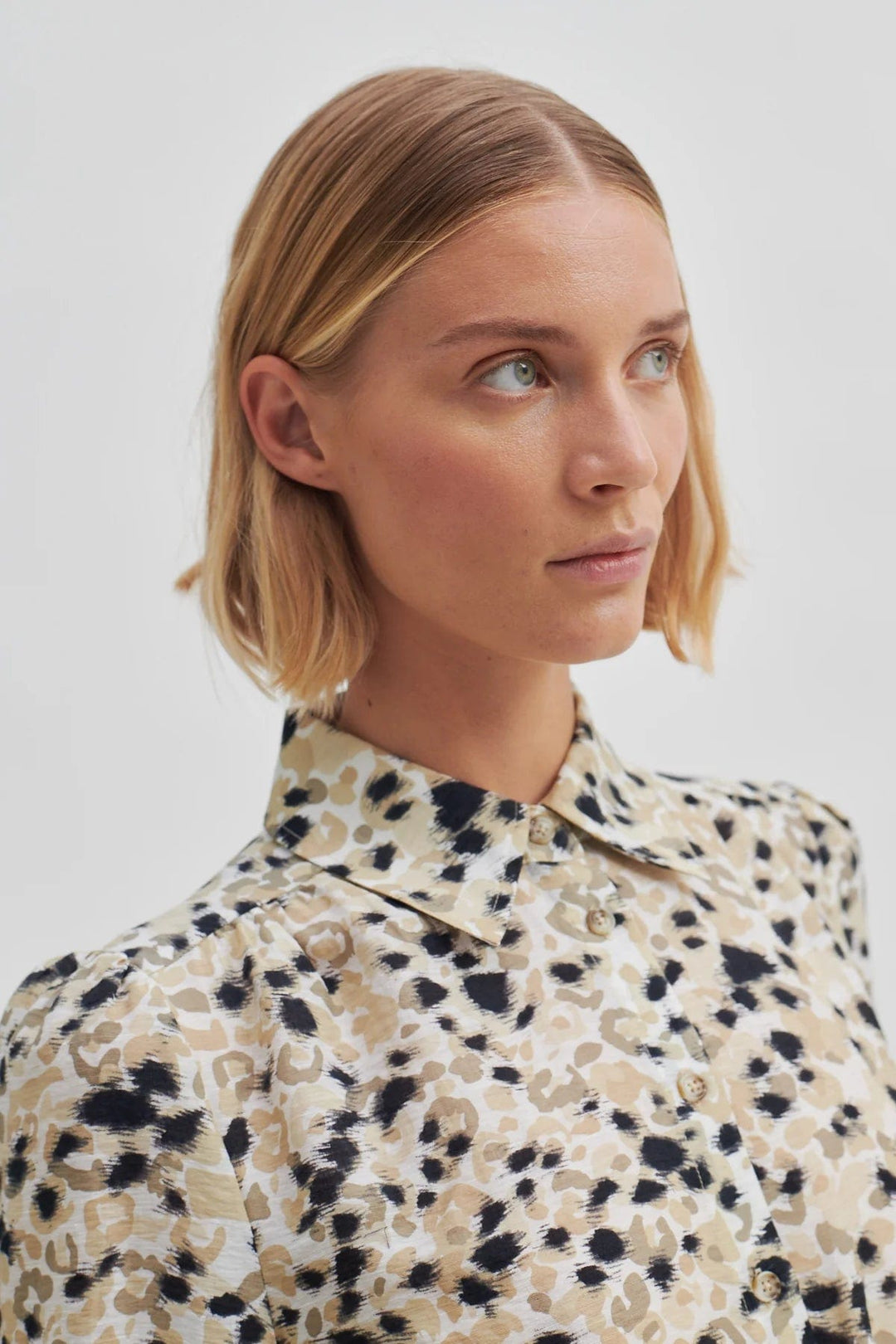 Gaura Shirt - Crockery | Skjorter og bluser | Smuk - Dameklær på nett