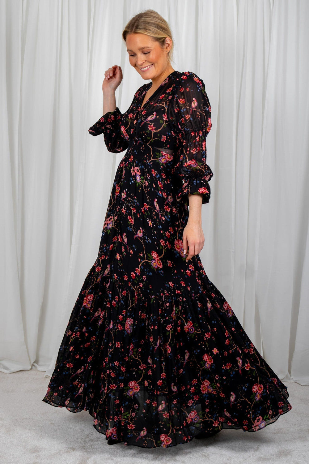 Georgette Gown Black Flower Garden | Kjoler | Smuk - Dameklær på nett